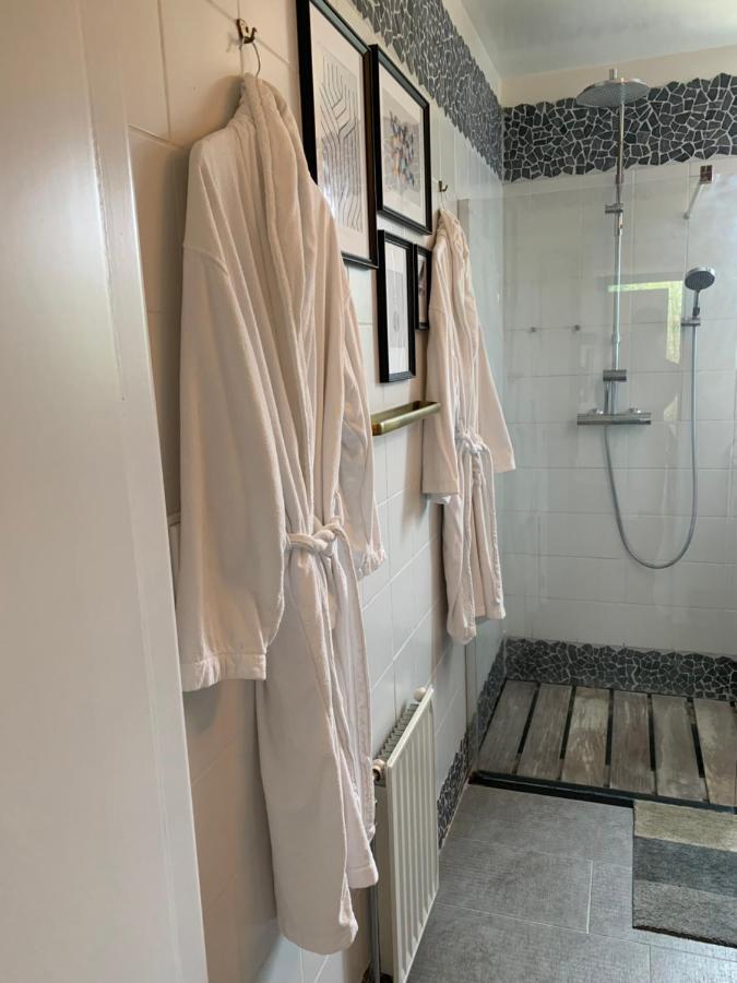 La Chambre Du Chemin Vert : Spa Piscine Sauna Jodoigne Buitenkant foto