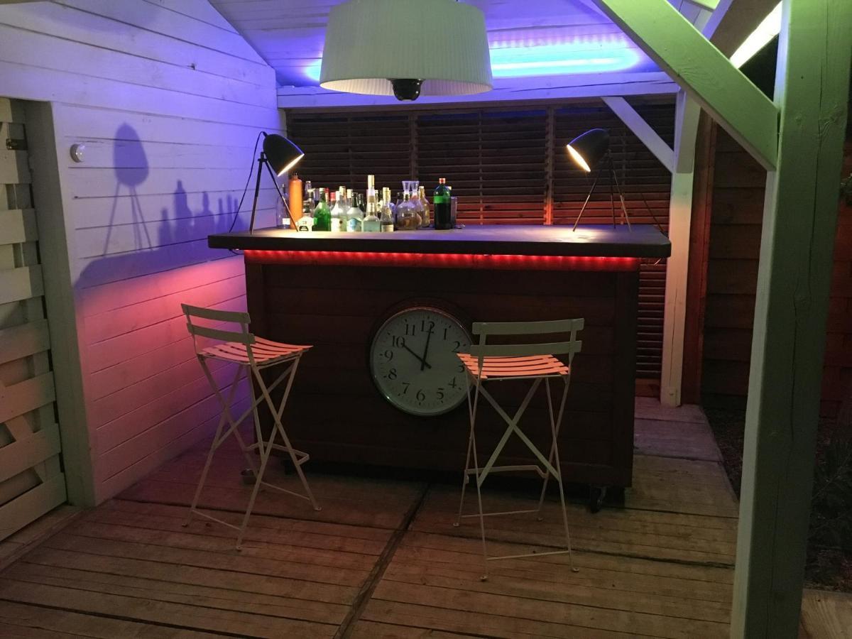 La Chambre Du Chemin Vert : Spa Piscine Sauna Jodoigne Buitenkant foto